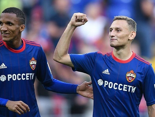 Чалов мог зажечь гораздо раньше. Гончаренко уверен, что дело в голове
